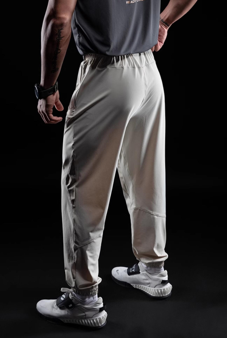 "SwiftDry FlexPants" メンズ 軽量・速乾アスレチックパンツ