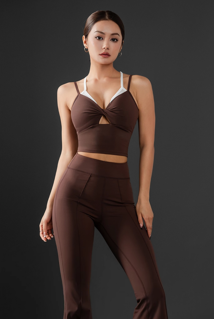 ツイストデザイン スポーツセットアップ