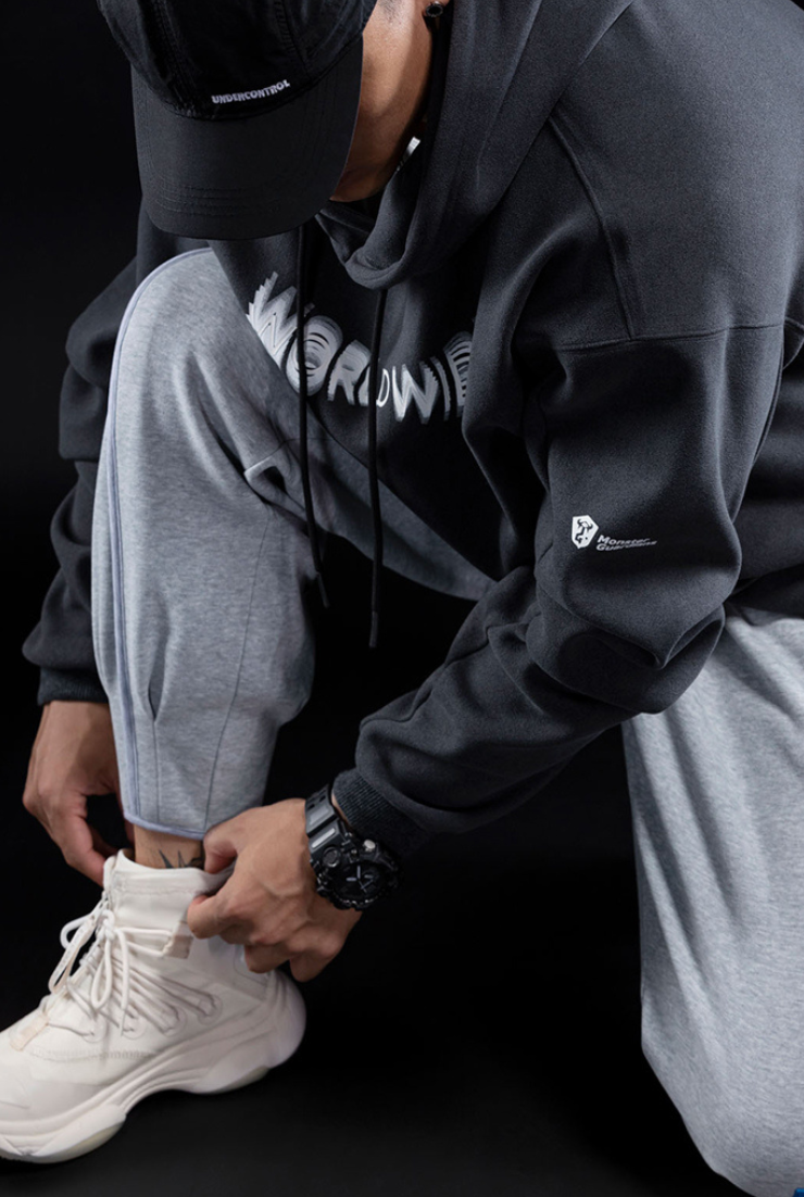 Two-tone fleece pants.WARRIOR