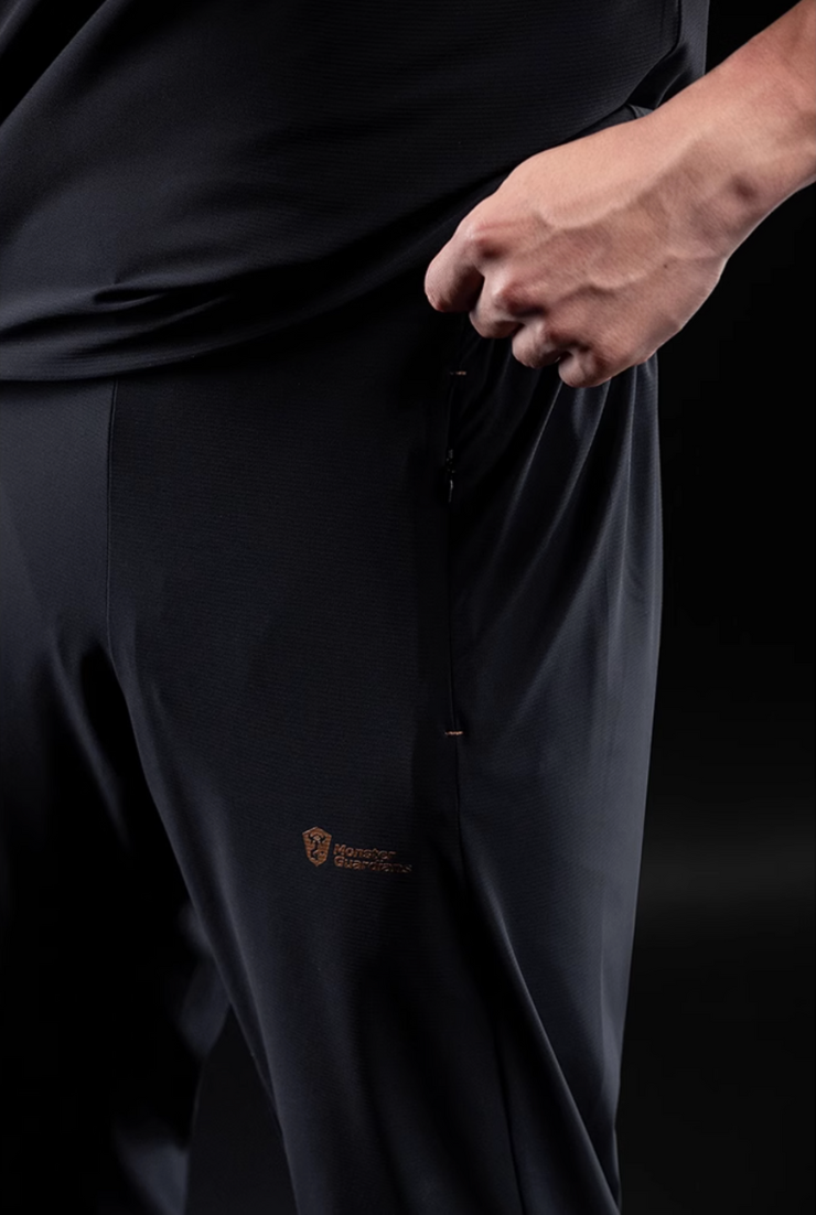 ブラック&ゴールド ストレートトレーニングパンツ