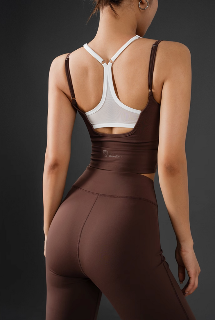 ツイストデザイン スポーツセットアップ