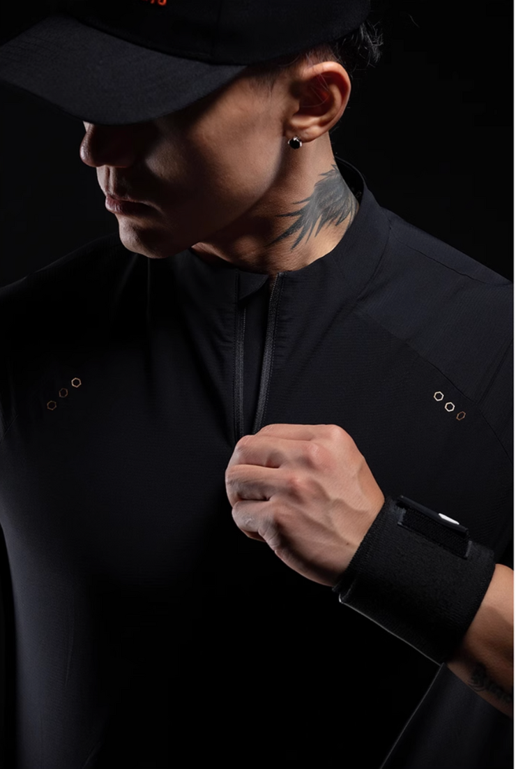 クールタッチトレーニングTシャツ