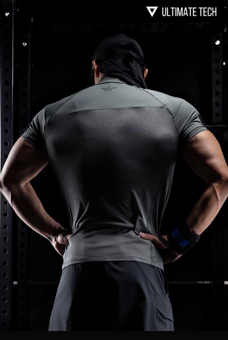 クールブリードトレーニングジップTシャツ