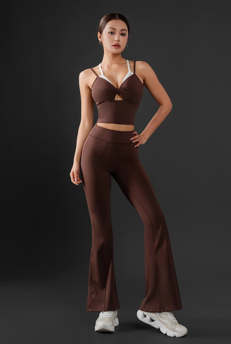 ツイストデザイン スポーツセットアップ