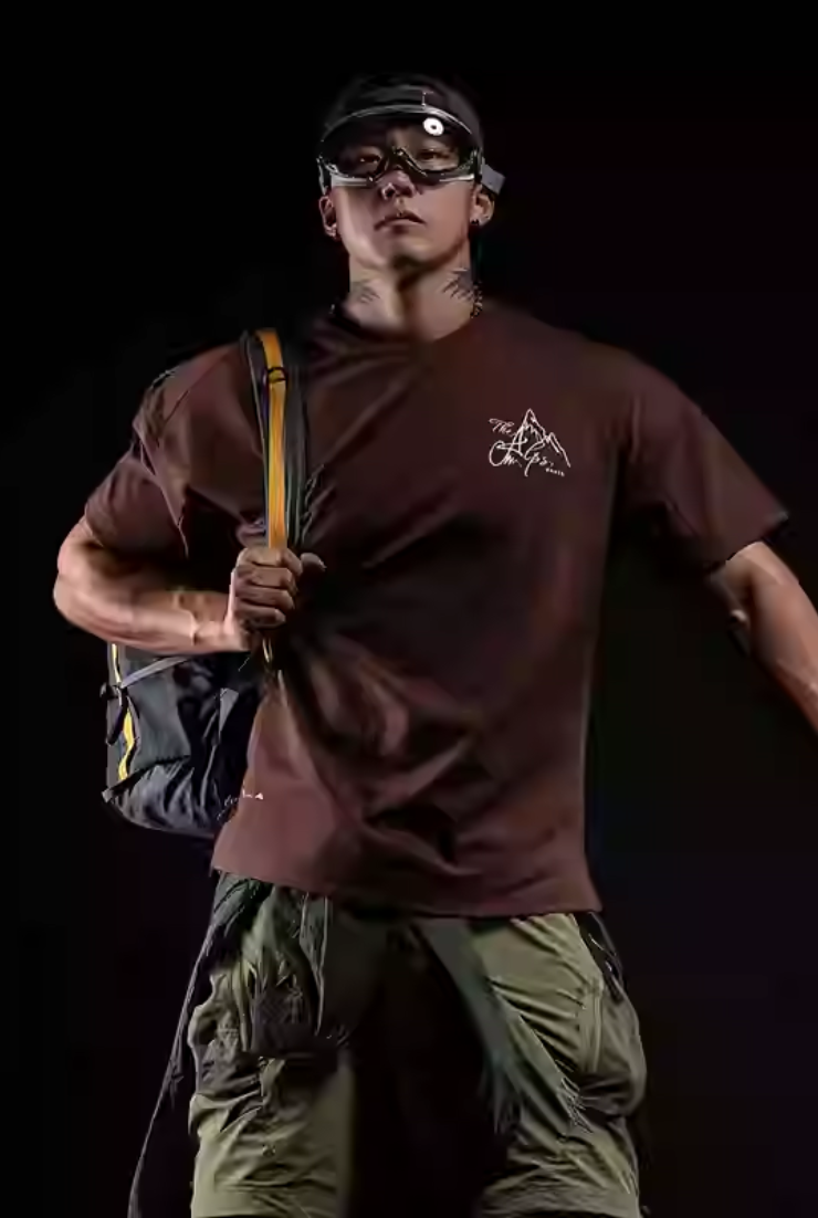 アウトドアグラフィックTシャツ