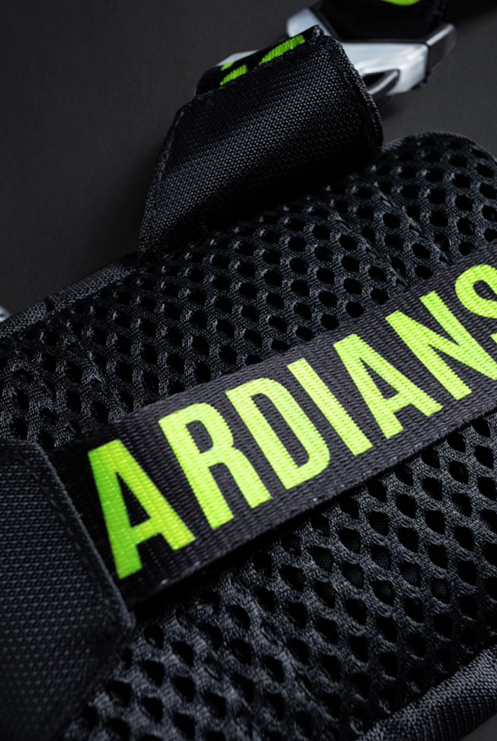 fitness crossbody back