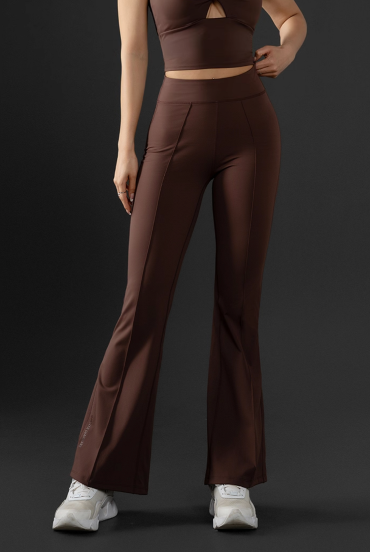 ツイストデザイン スポーツセットアップ