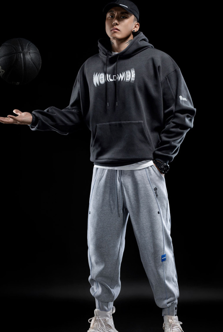 Two-tone fleece pants.WARRIOR
