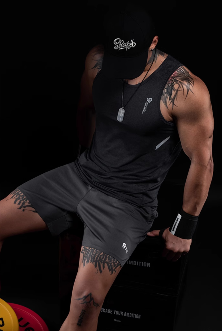 Light Wave Active Quarter Shorts