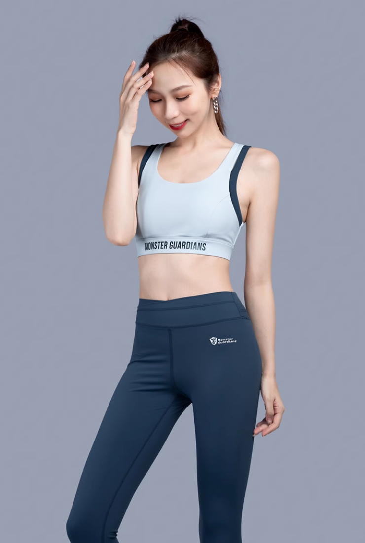 Wide straps beautiful back fitness bra