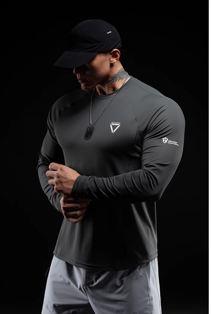 クールタッチトレーニングロングスリーブ