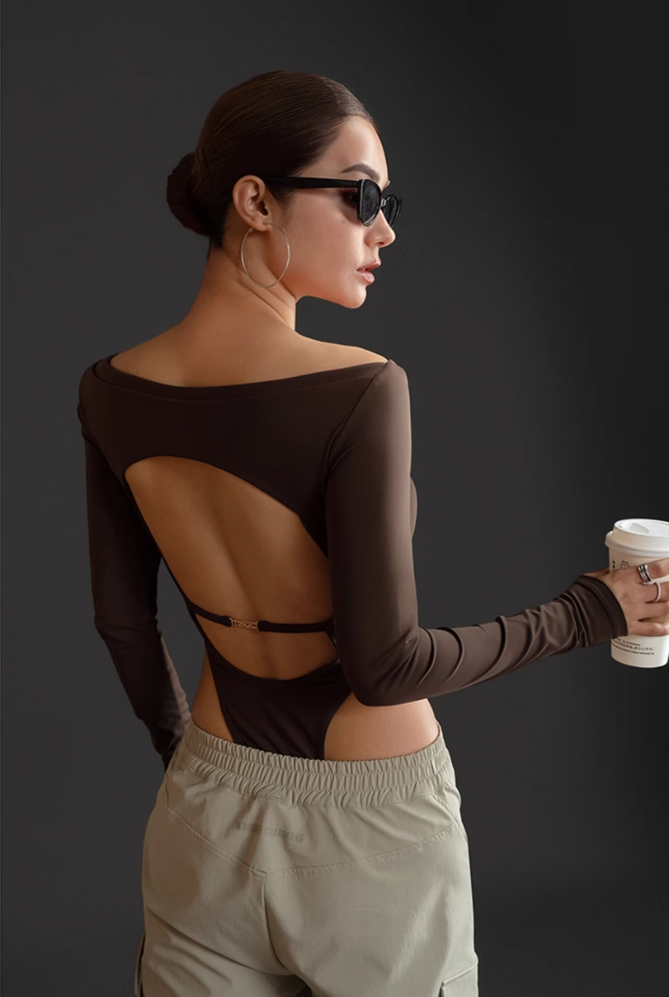 ハイスリット バックレス ロングスリーブボディスーツ