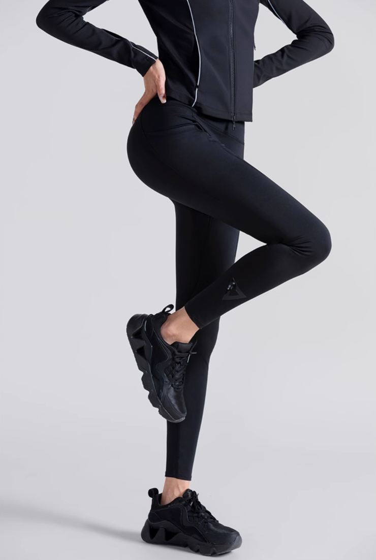 パフォーマンスエンハンスレギンス