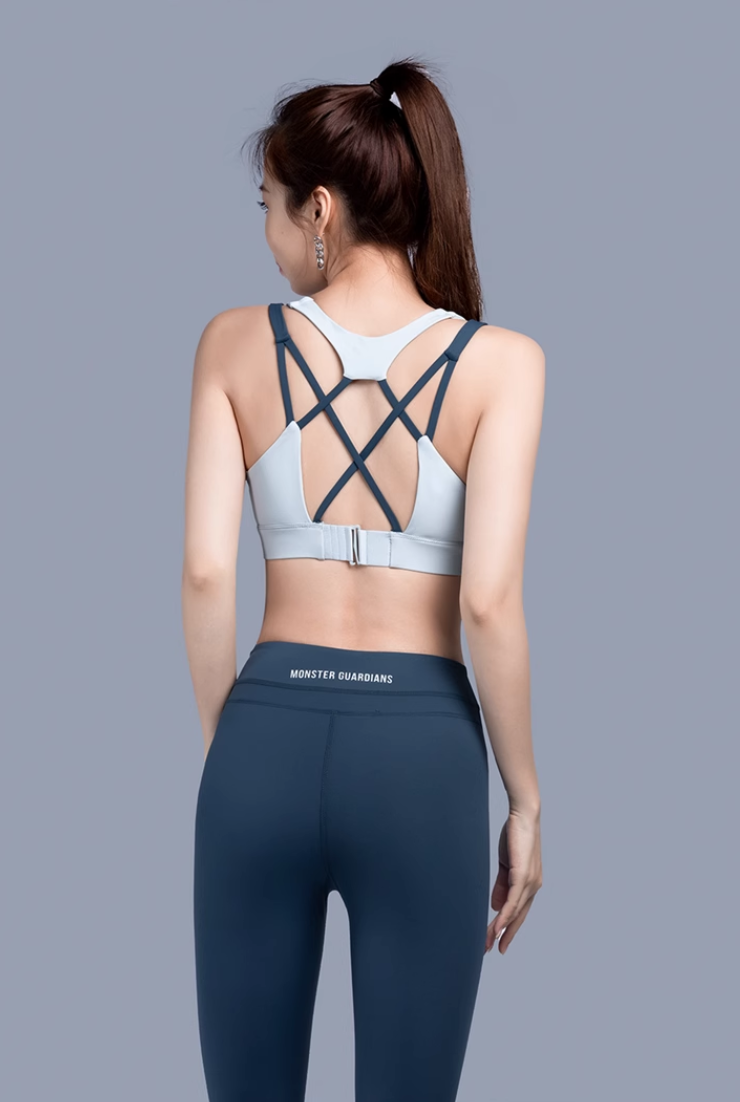 Wide straps beautiful back fitness bra