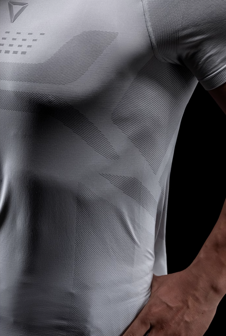 アルティメットテックライトウェイトスポーツTシャツ