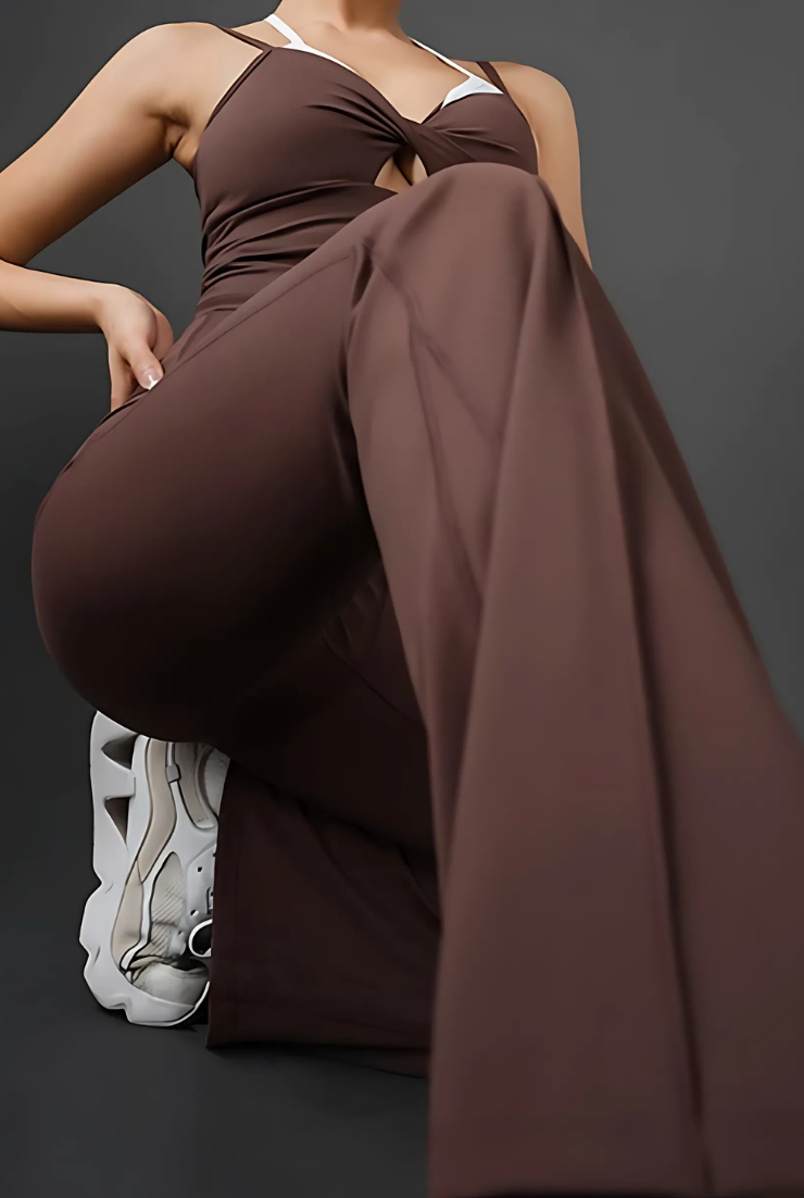 ツイストデザイン スポーツセットアップ