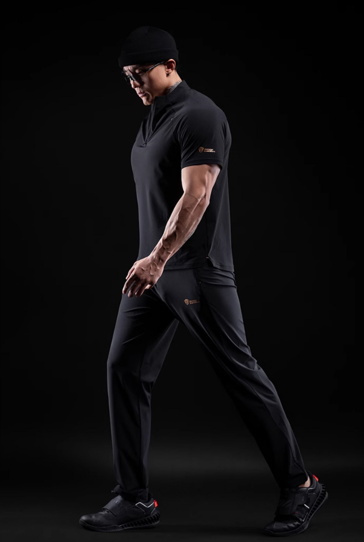 ブラック&ゴールド ストレートトレーニングパンツ