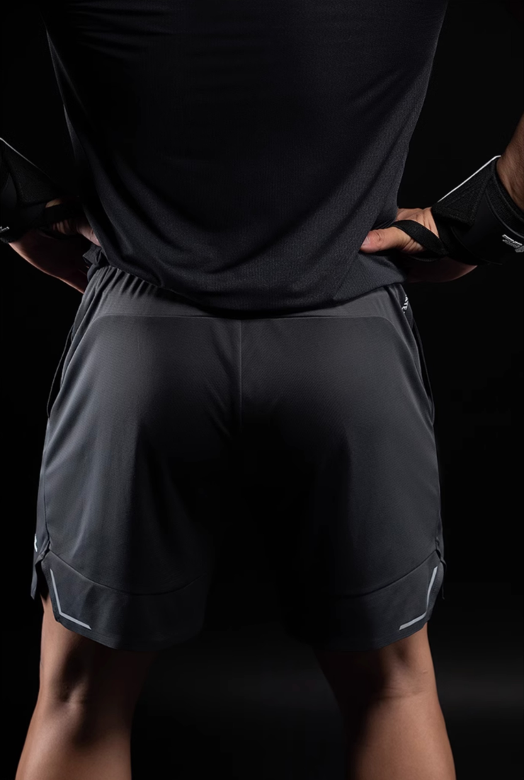 Light Wave Active Quarter Shorts