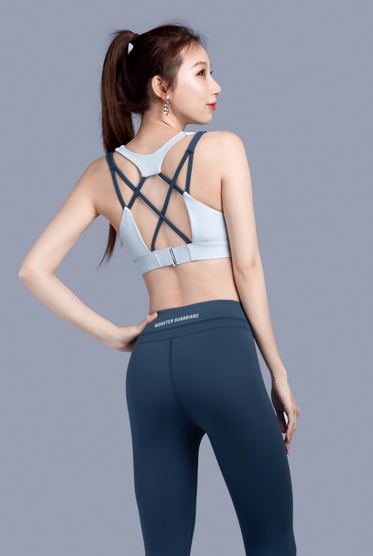 Wide straps beautiful back fitness bra