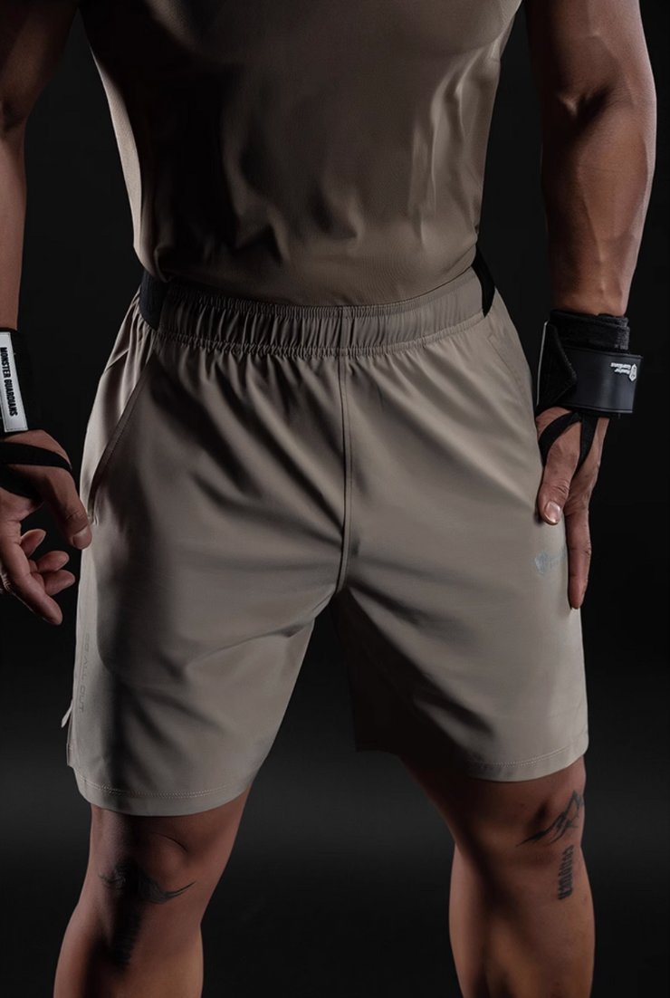 コアブレイクドライトレーニングショーツ