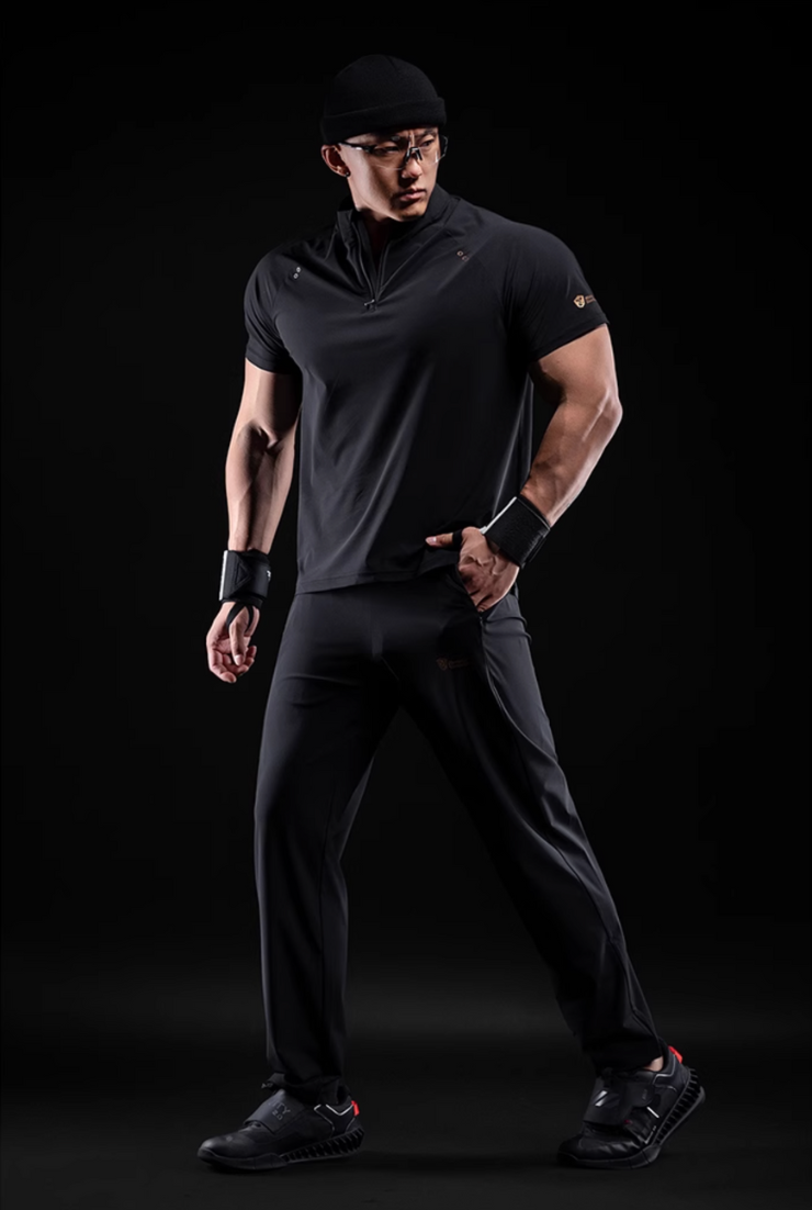 ブラック&ゴールド ストレートトレーニングパンツ