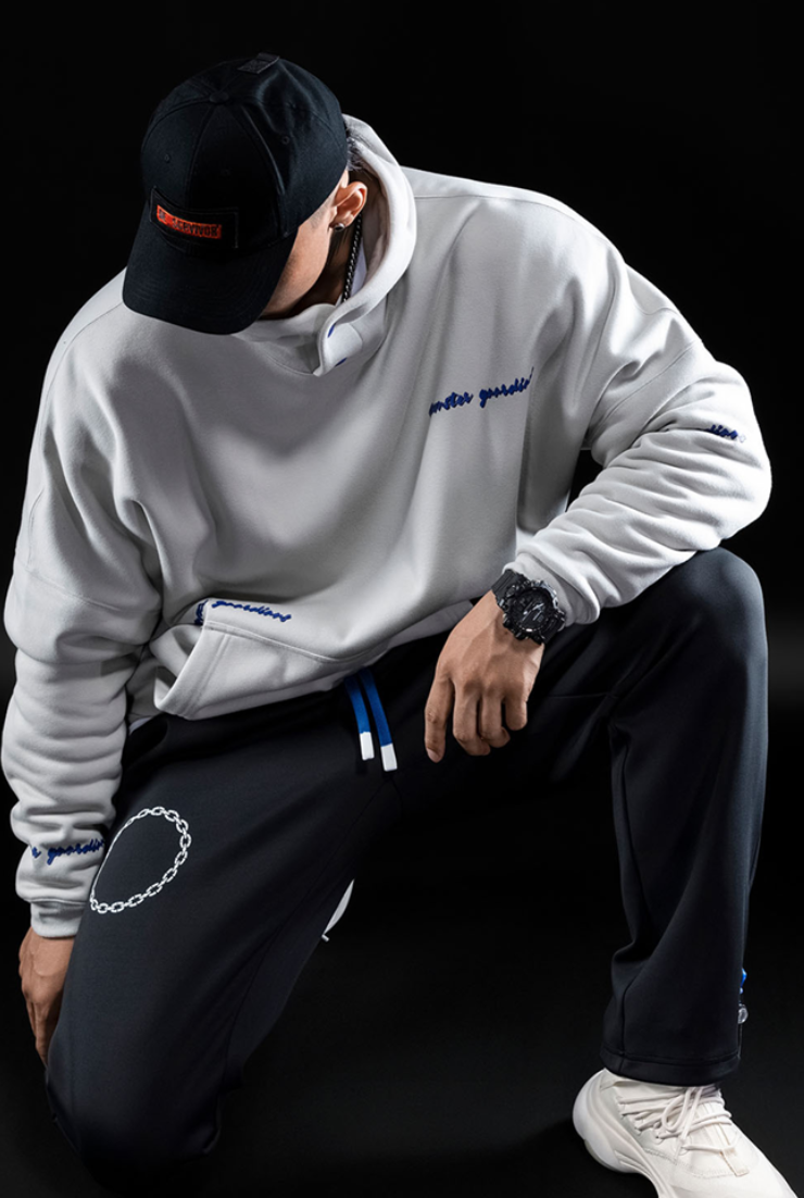 loose fleece hooded sweater