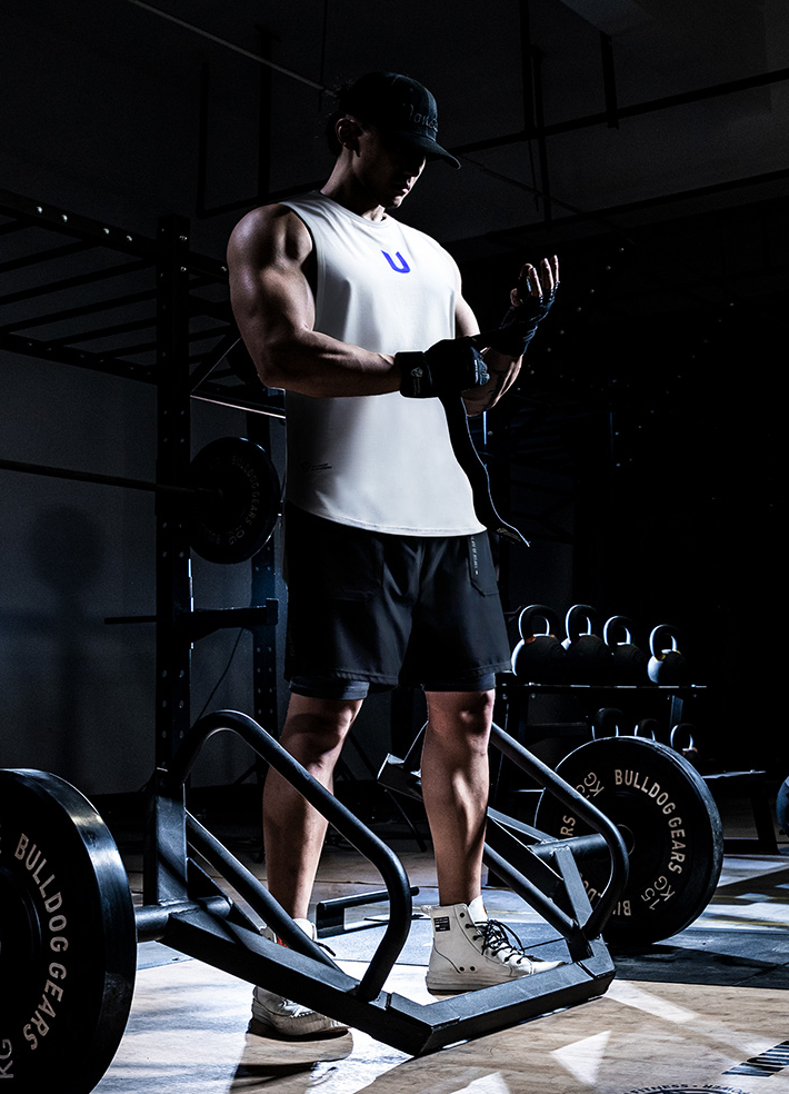 training logo tank top
