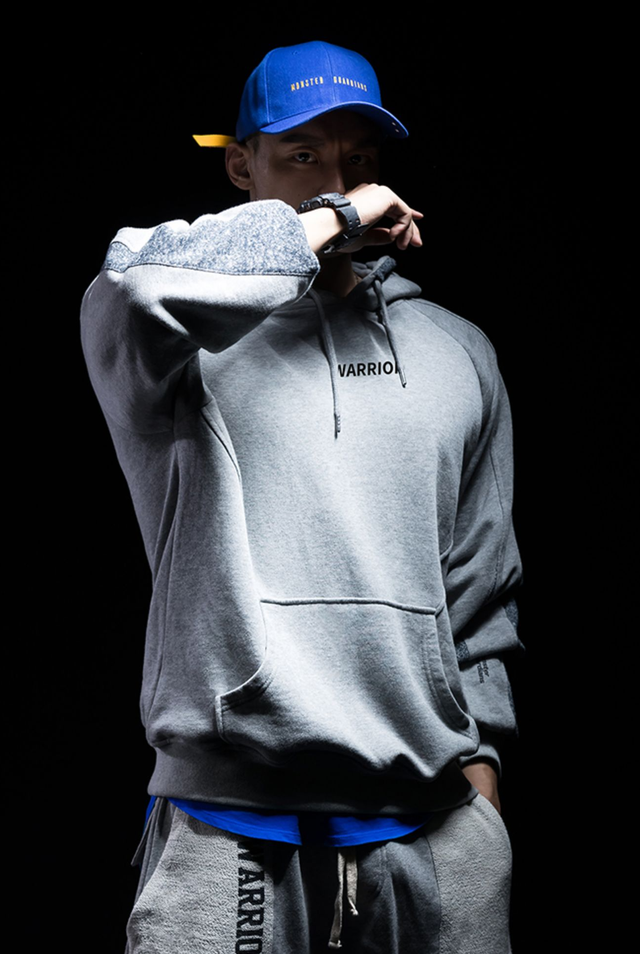 loose casual hoodie