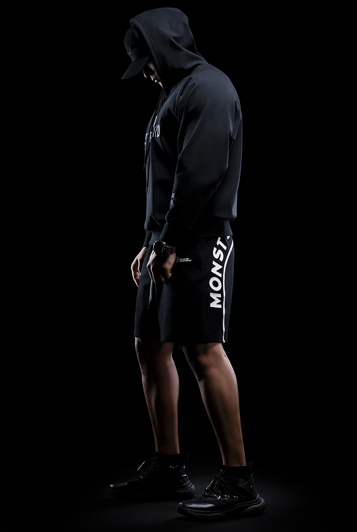 pack logo shorts