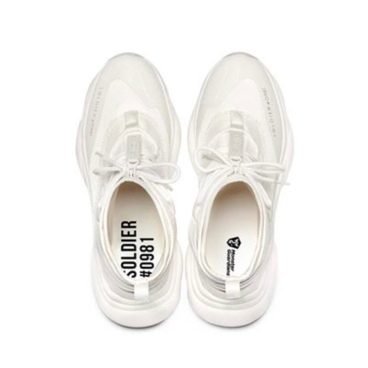 non slip running shoes