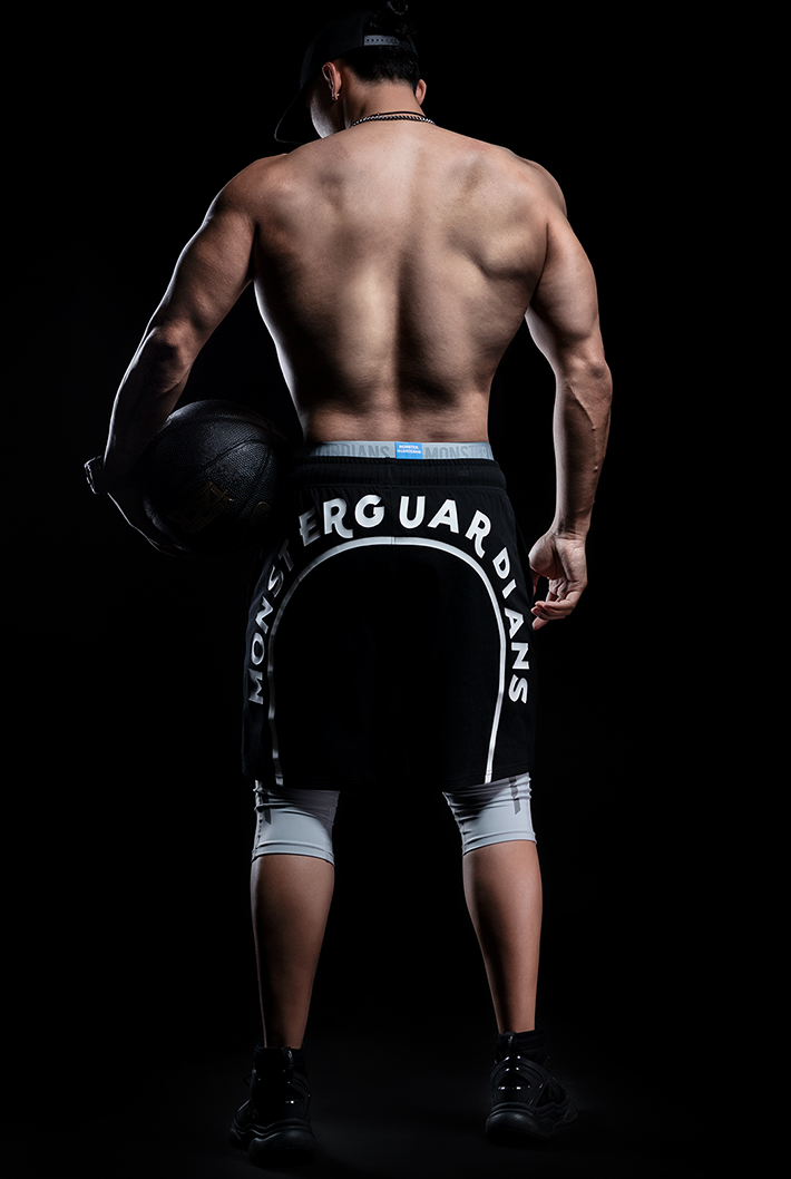 pack logo shorts