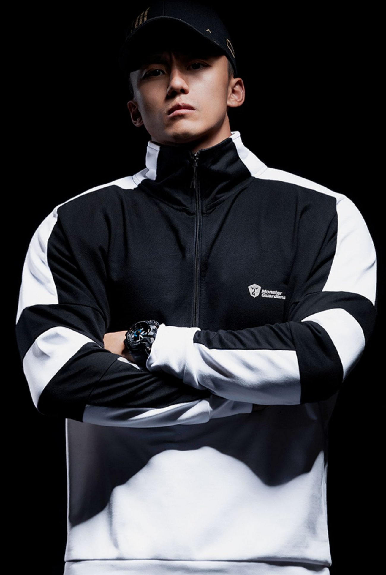 Sports fitness pullover, WARRIOR