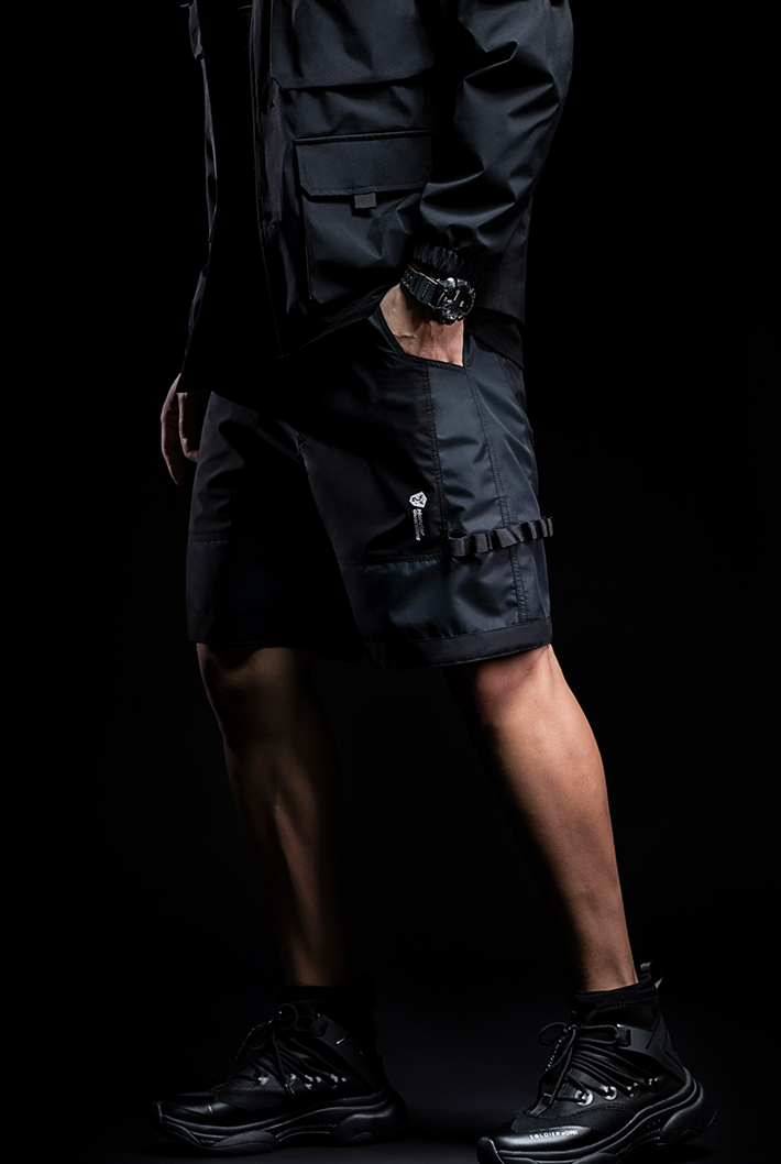buckle touring shorts