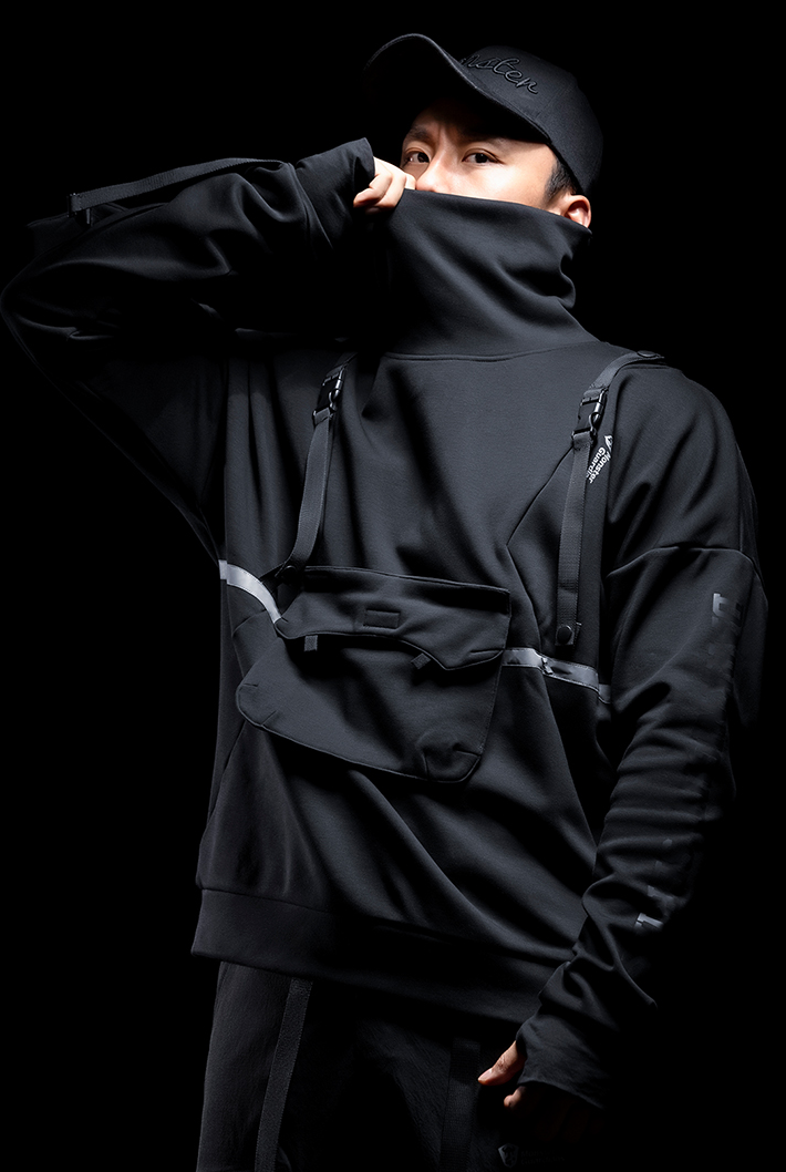buckle high neck pullover