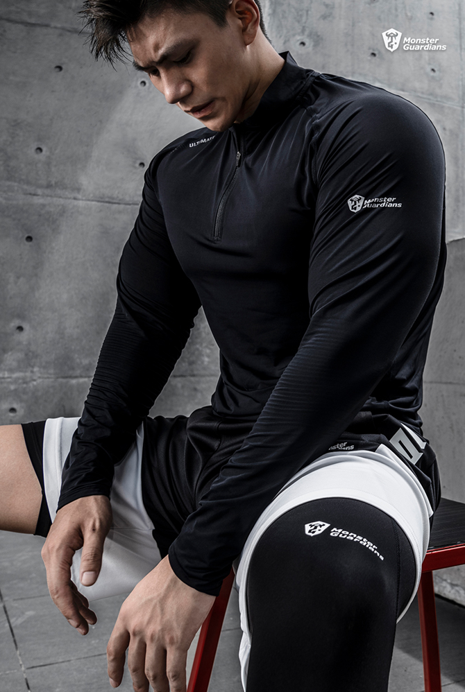 軽量ハイストレッチトレーニングウェア