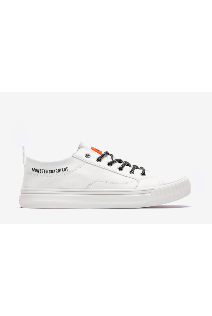 low-cut canvas sneakers