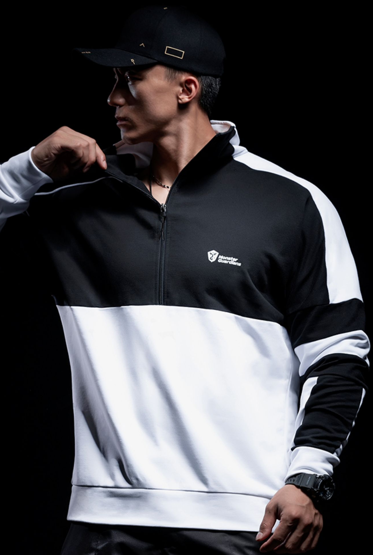 Sports fitness pullover, WARRIOR