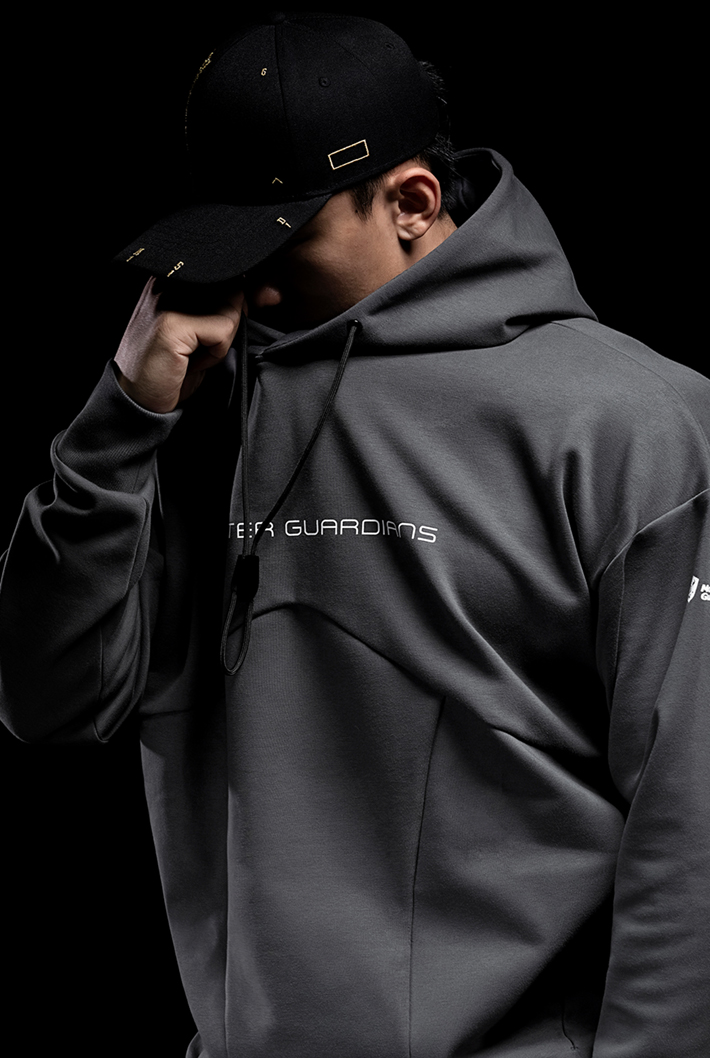drawstring hoodie