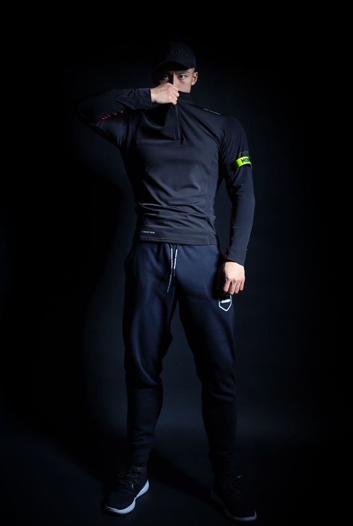 velvet running zip wear