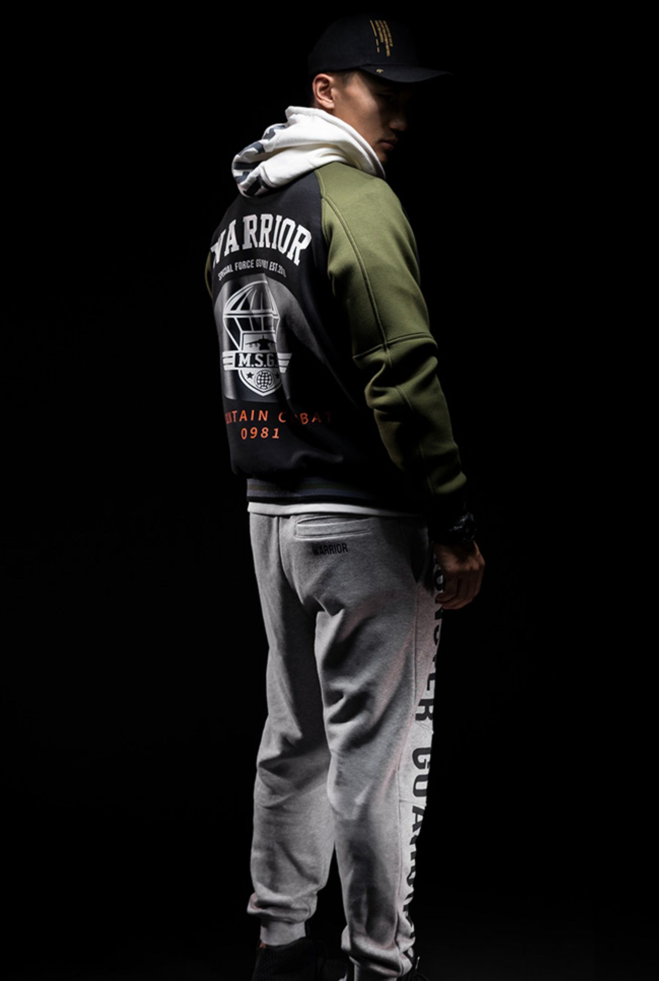 sporty bicolor jacket