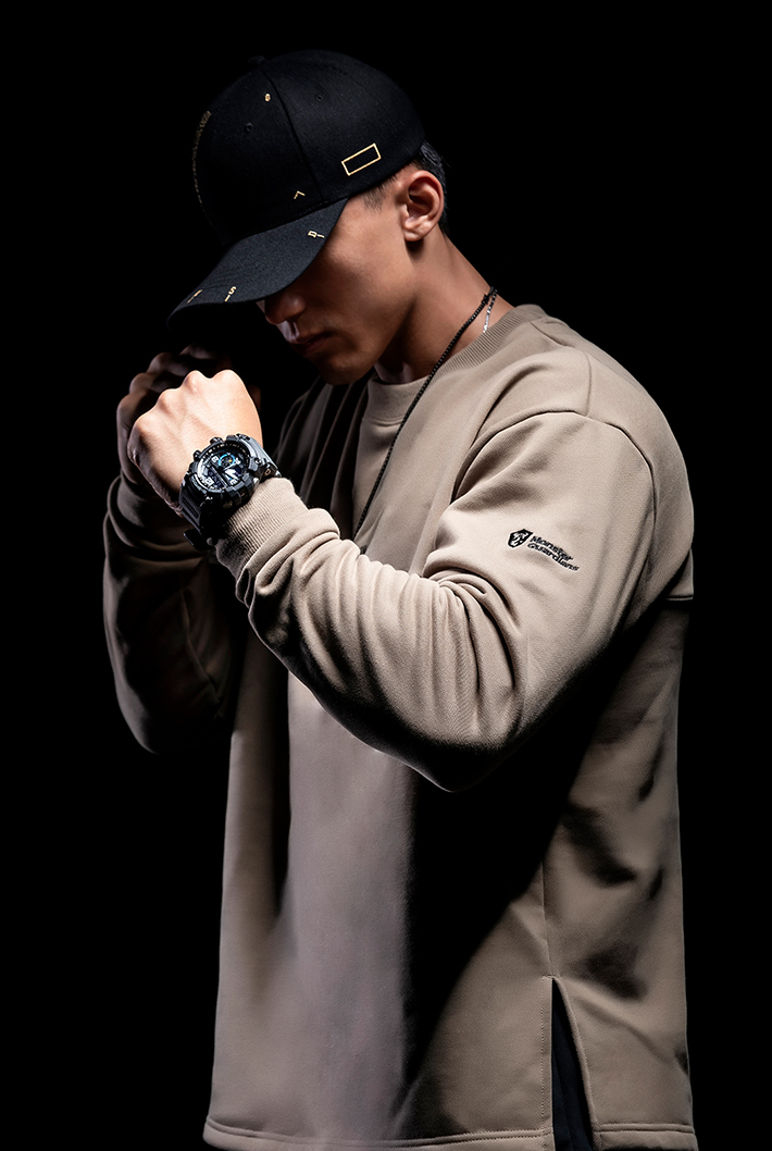 round neck sports sweater