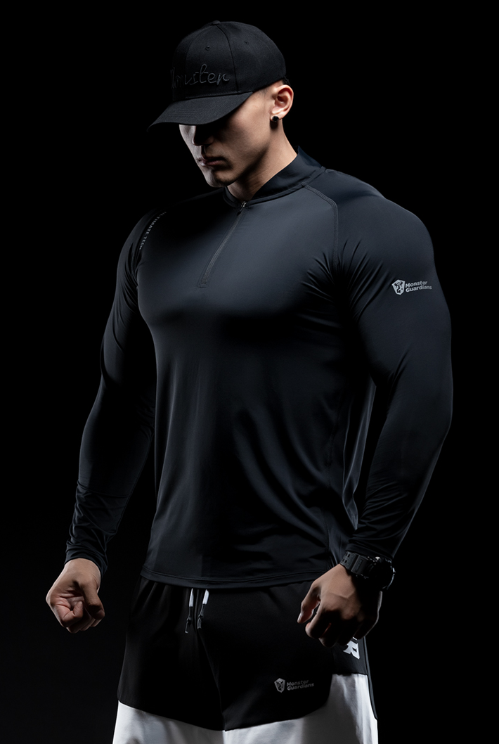 軽量ハイストレッチトレーニングウェア