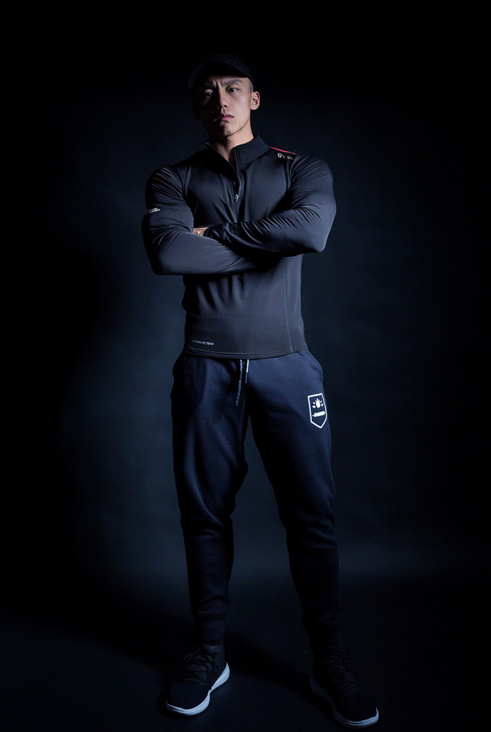 velvet running zip wear