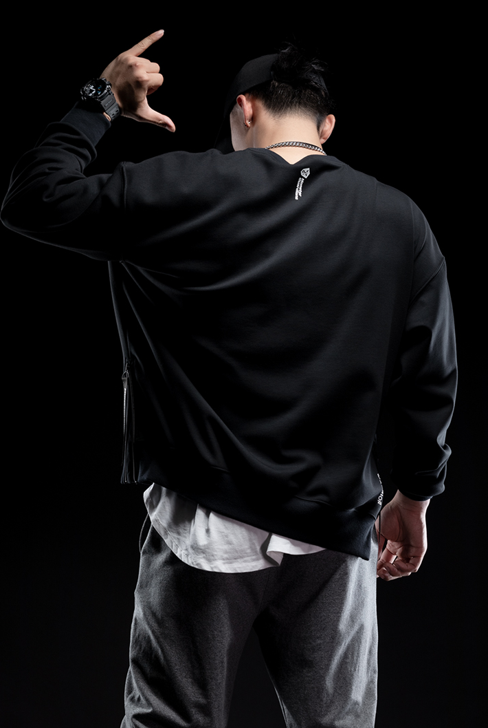 round neck sports sweater