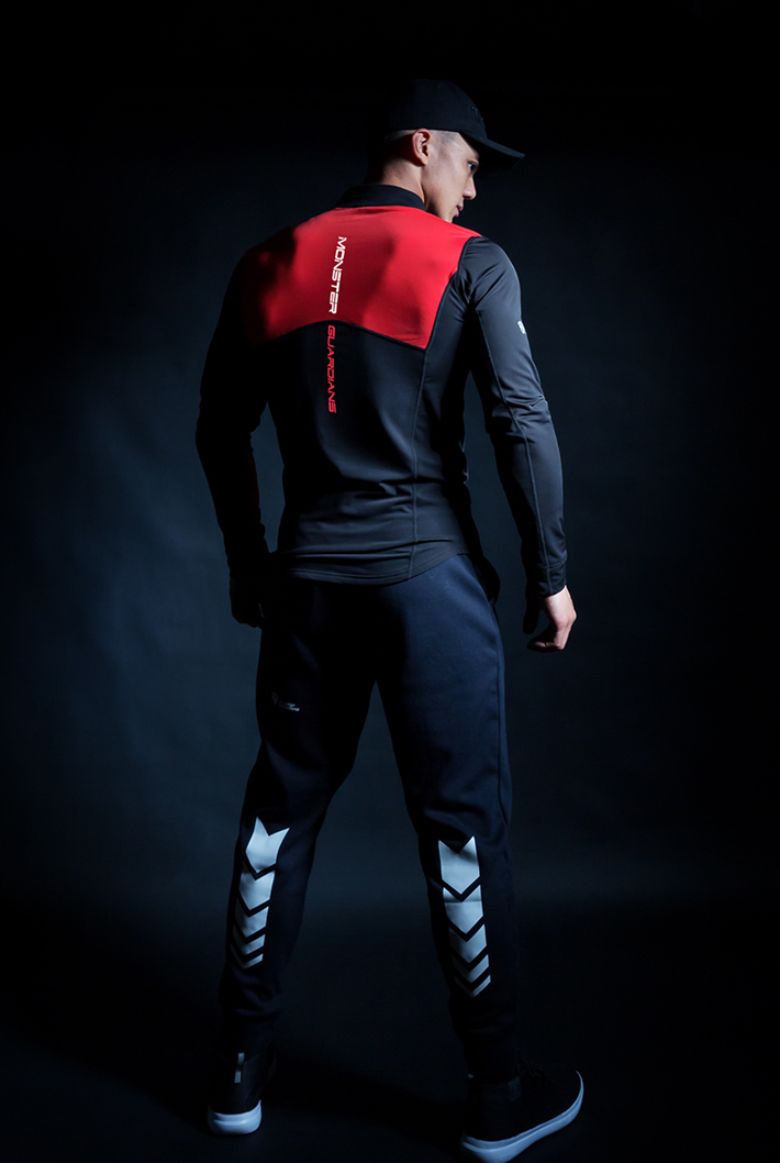 velvet running zip wear