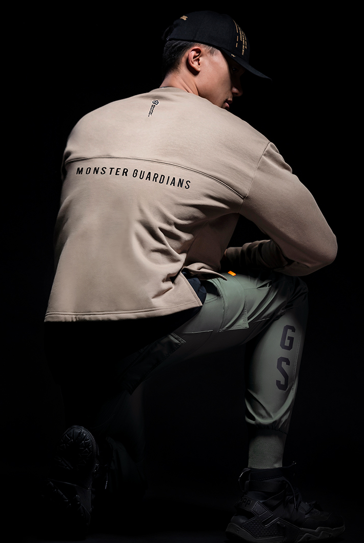 round neck sports sweater