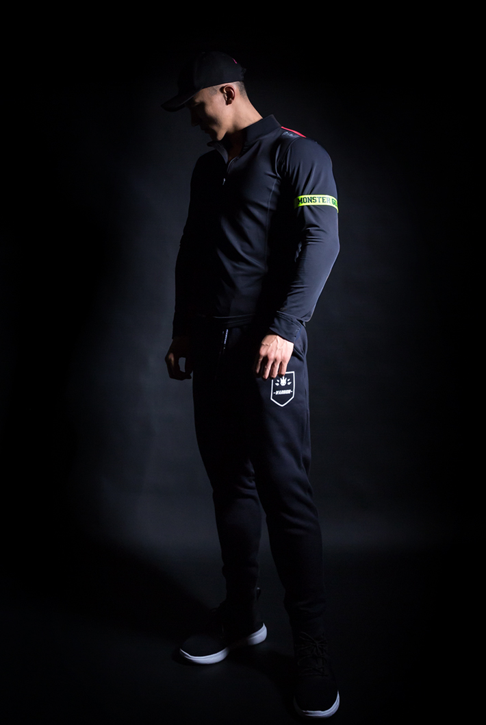 velvet running zip wear