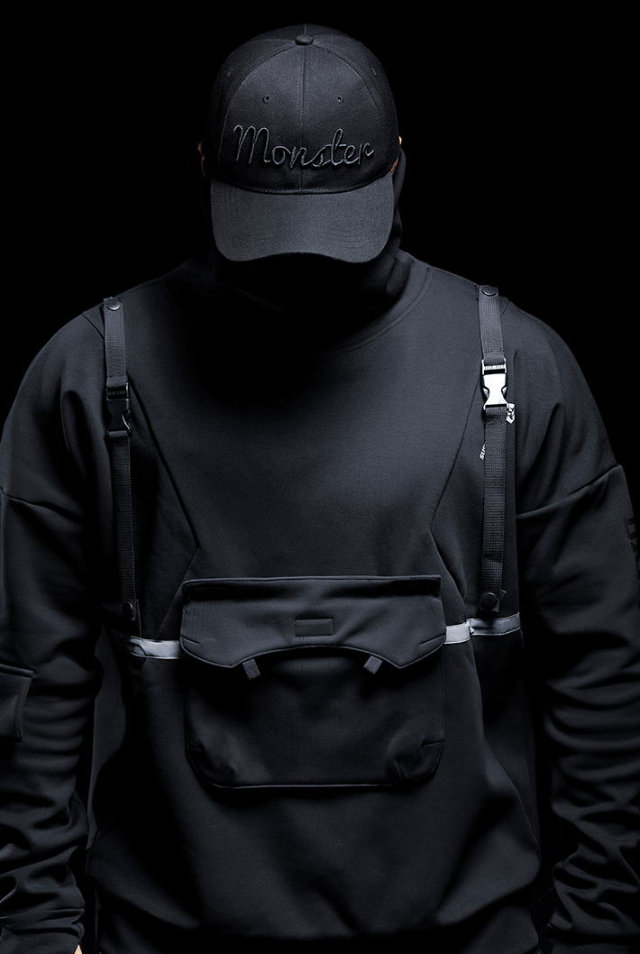 buckle high neck pullover