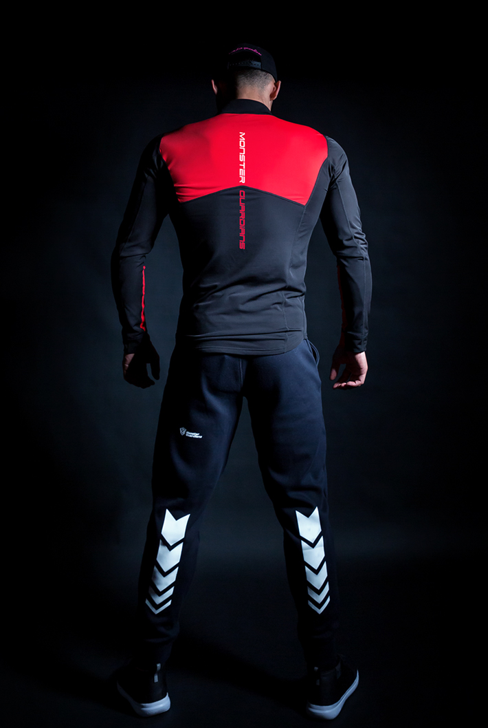 velvet running zip wear