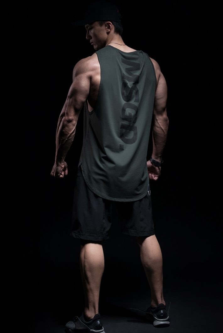training logo tank top